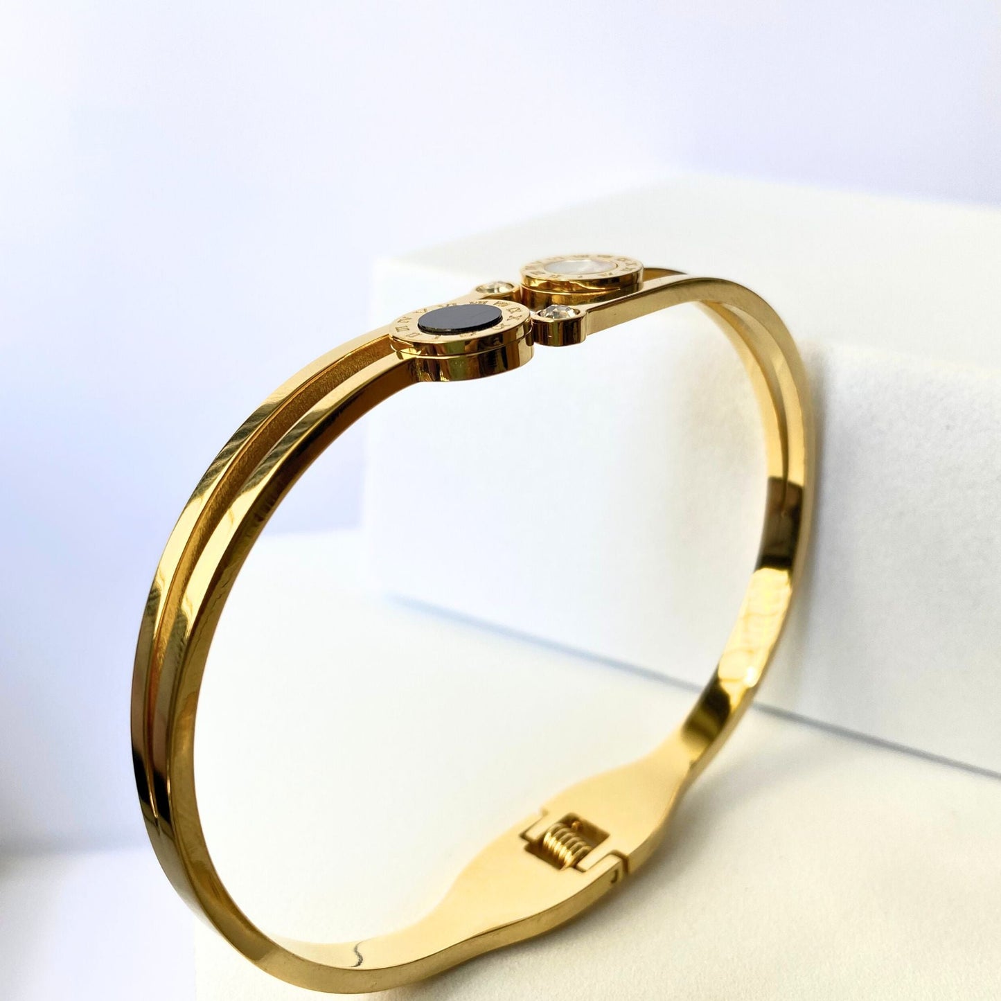 Black-White Coin Bracelet