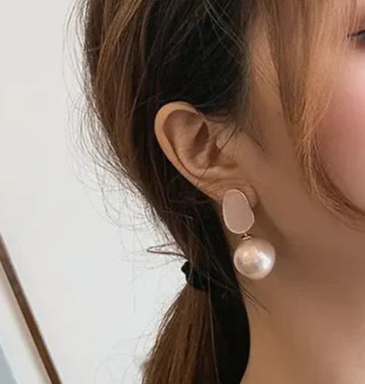 Pink Pearl Drop Earring