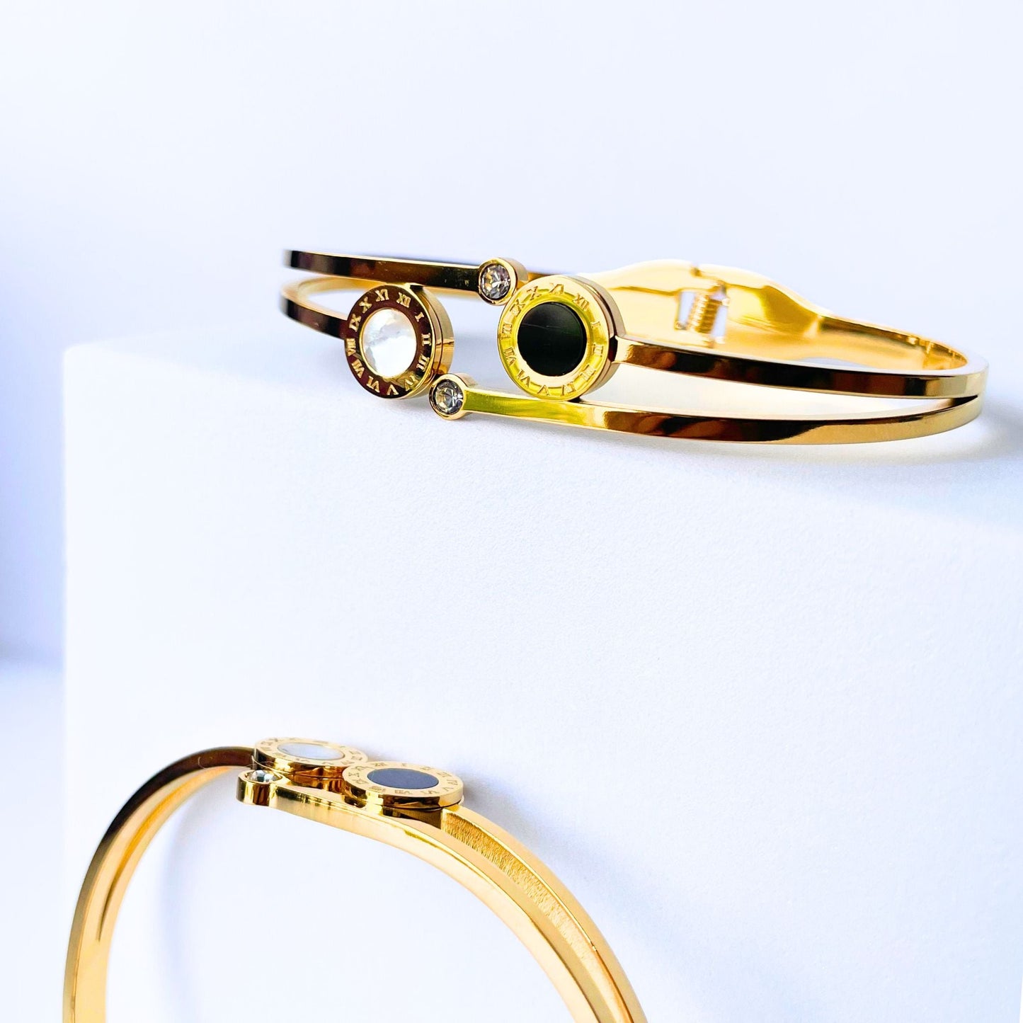 Black-White Coin Bracelet