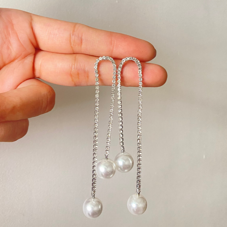 Pretty Diamond Pearl Long Earring