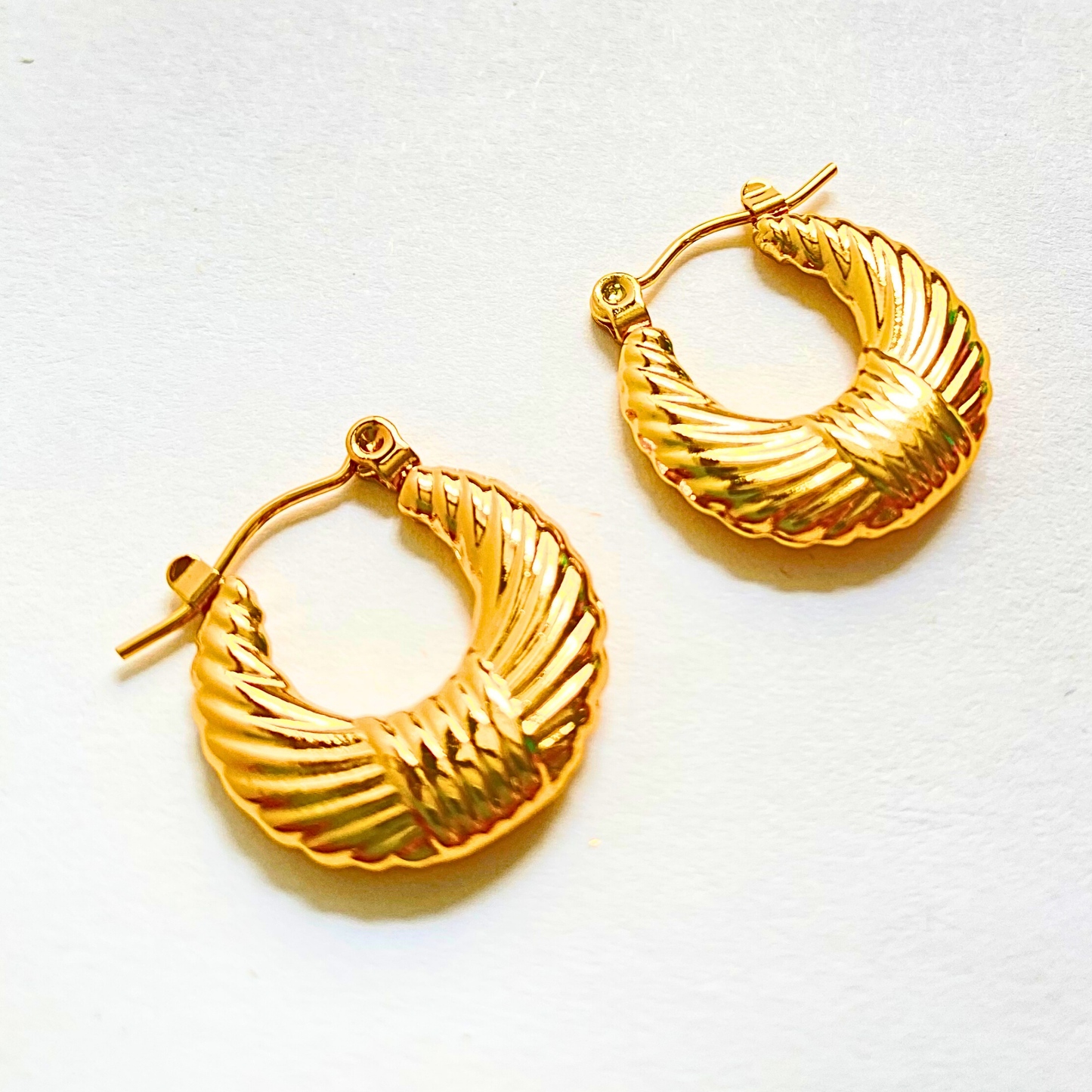 Ribbed Hoops