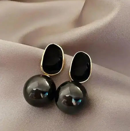 Black Pearl Drop Earrings