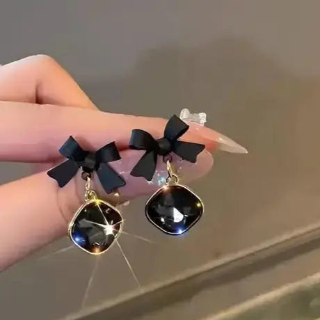 Coquette Drop Earring