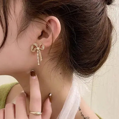 Stud Bow Long Pearl Earring