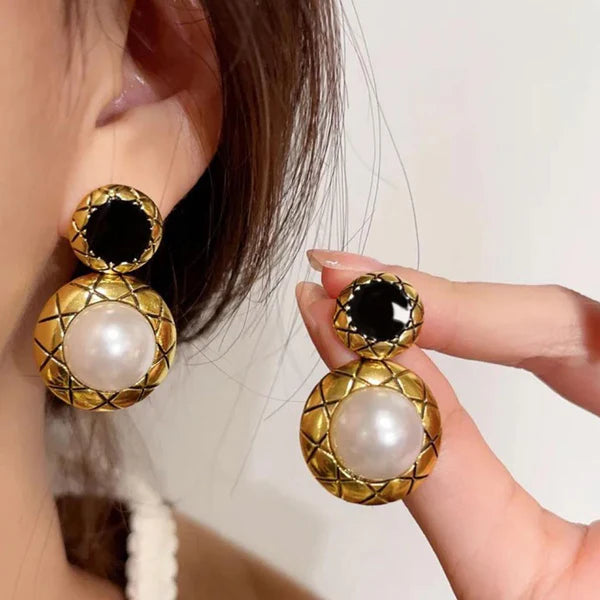 Vintage Earring