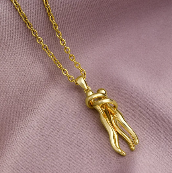 Hug me Necklace