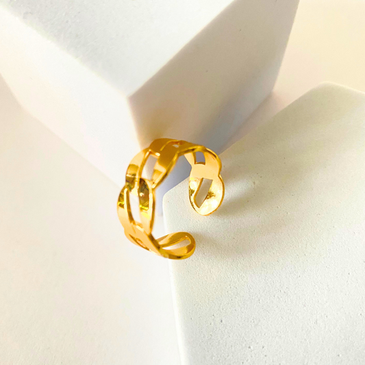 Classic Charm Band Ring