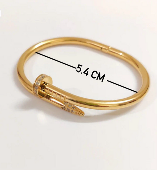 Baby Gold Carto Nail bracelet