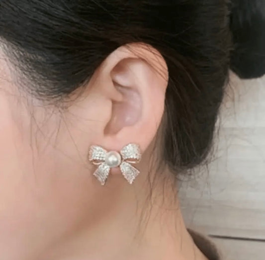 White Bow Pearl Earrings