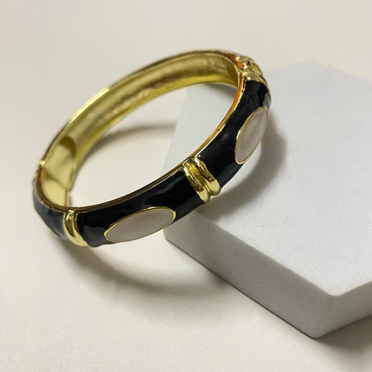Pravya Bangle