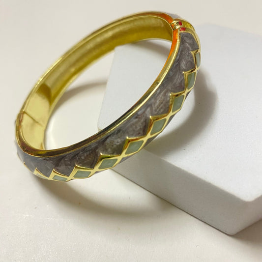 Tanirika Bangle