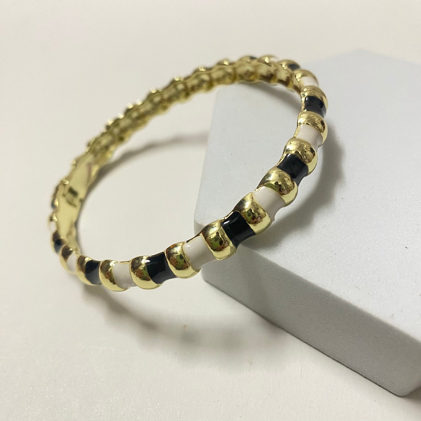 Tanmayi Bangle