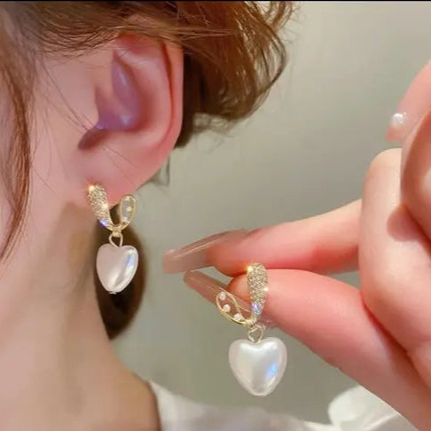 Heart pearl drop Earring