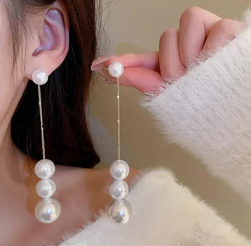 Only Pearls Design Long Earring