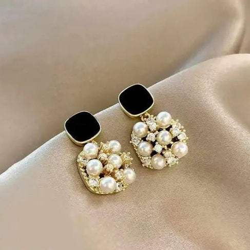 Vintage Pearl Earring