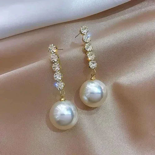 White Pearl Earring